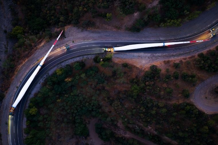 Hareket Türkiye’nin En Uzun Rüzgar Türbini Kanatlarını Taşıdı